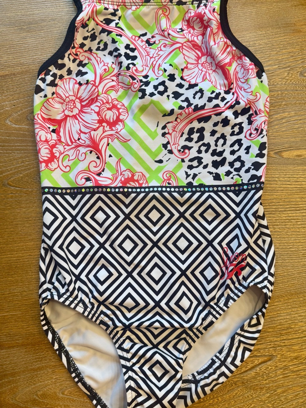 GK Simone LEO- Pink, Black, White, Lime; AM
